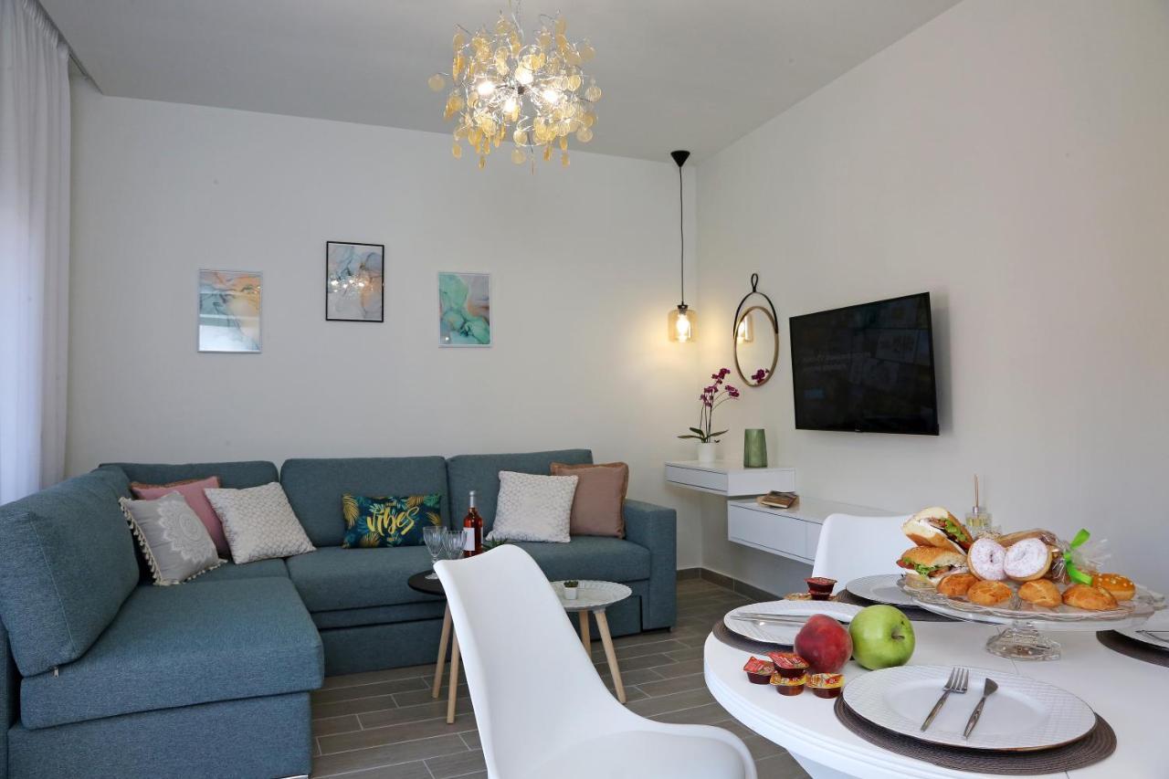 Апартаменты Under The Aqueduct Boutique House Кавала Экстерьер фото