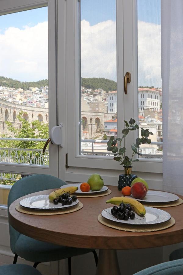 Апартаменты Under The Aqueduct Boutique House Кавала Экстерьер фото