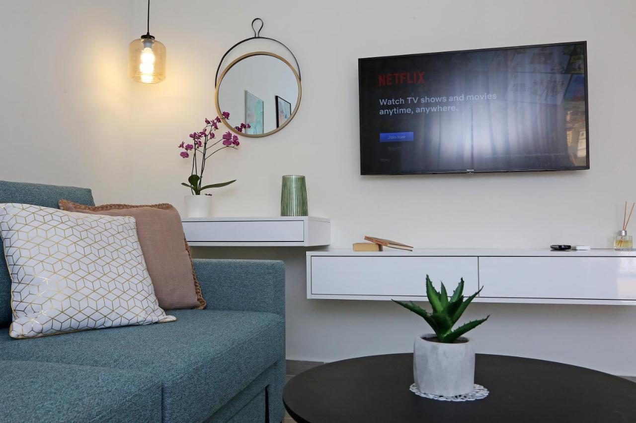 Апартаменты Under The Aqueduct Boutique House Кавала Экстерьер фото