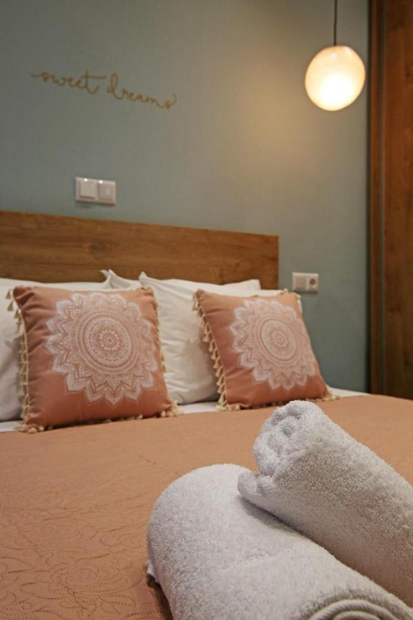 Апартаменты Under The Aqueduct Boutique House Кавала Экстерьер фото
