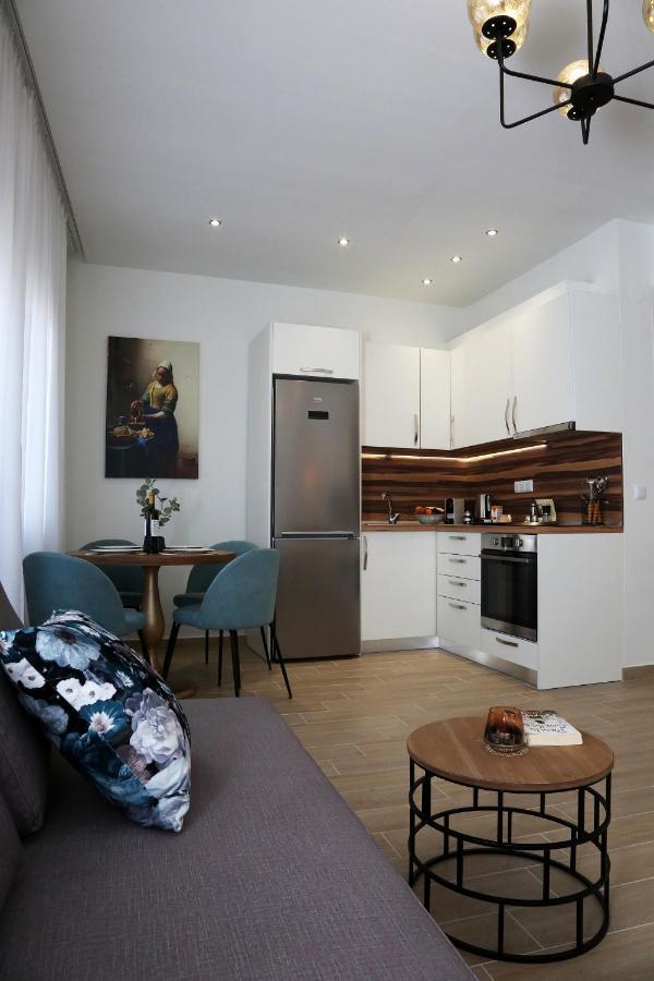 Апартаменты Under The Aqueduct Boutique House Кавала Экстерьер фото