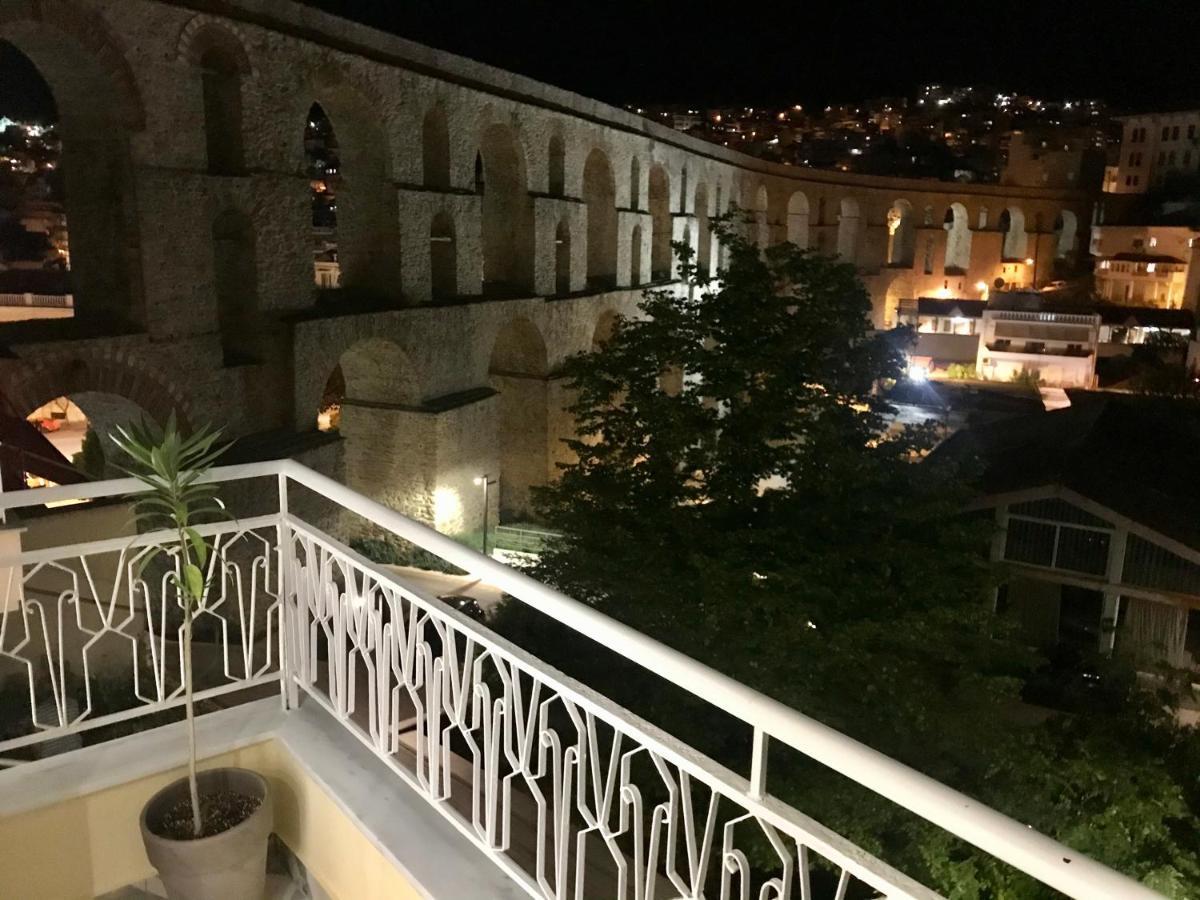 Апартаменты Under The Aqueduct Boutique House Кавала Экстерьер фото