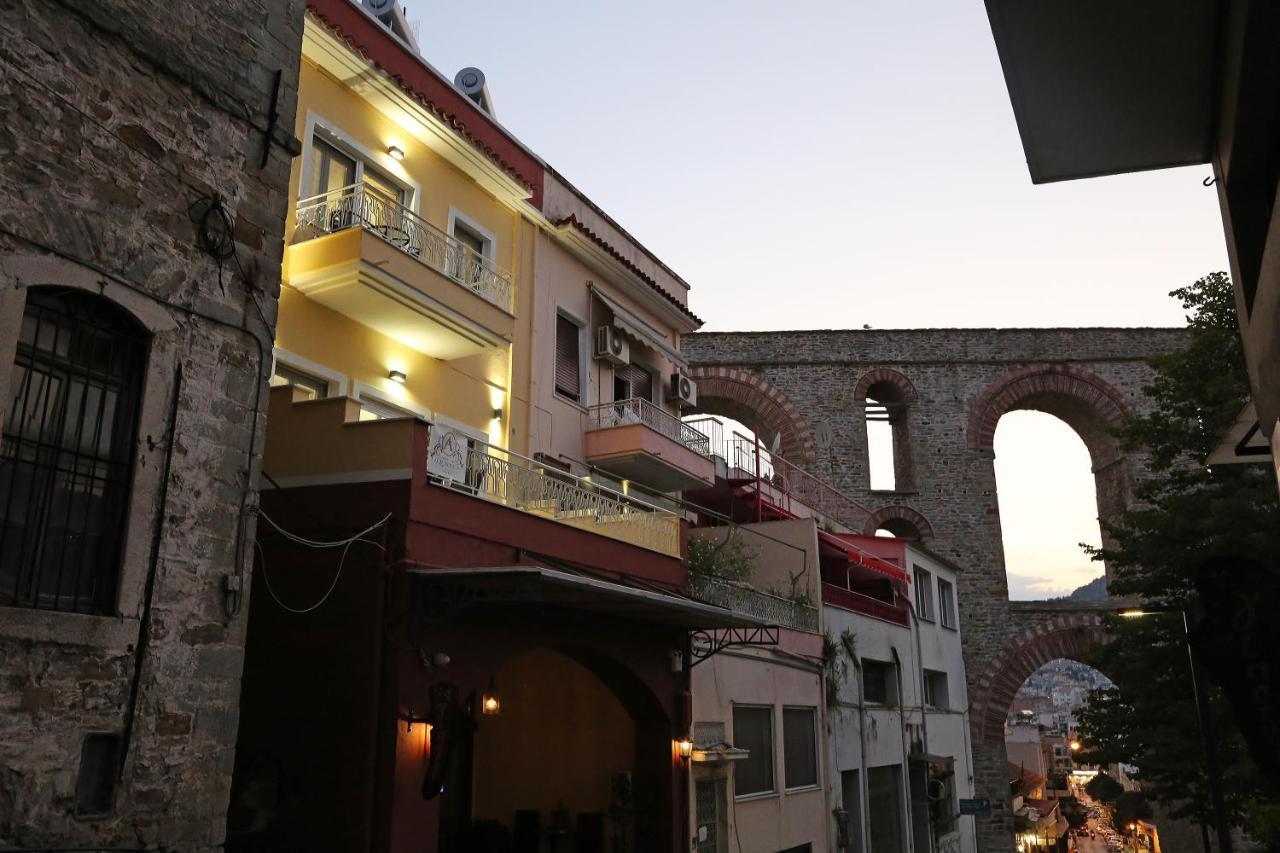 Апартаменты Under The Aqueduct Boutique House Кавала Экстерьер фото