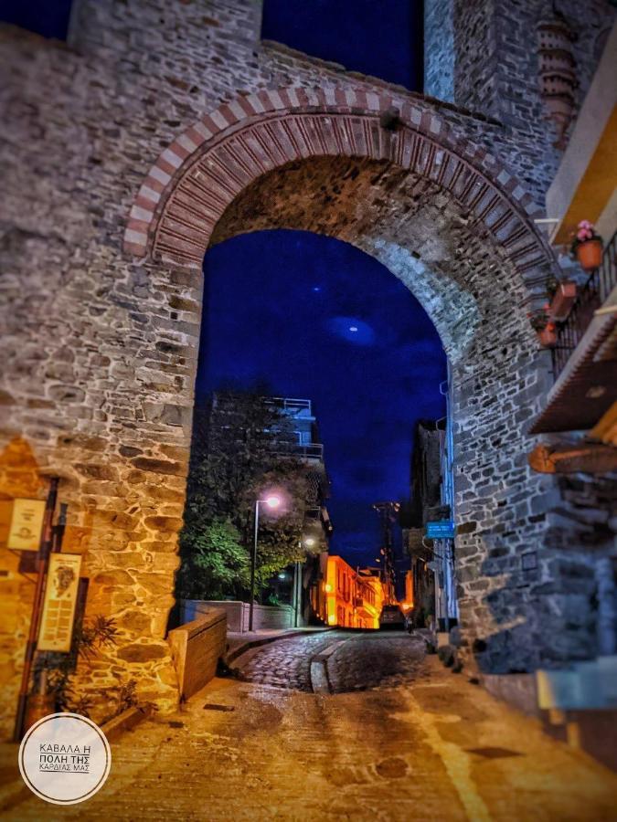 Апартаменты Under The Aqueduct Boutique House Кавала Экстерьер фото
