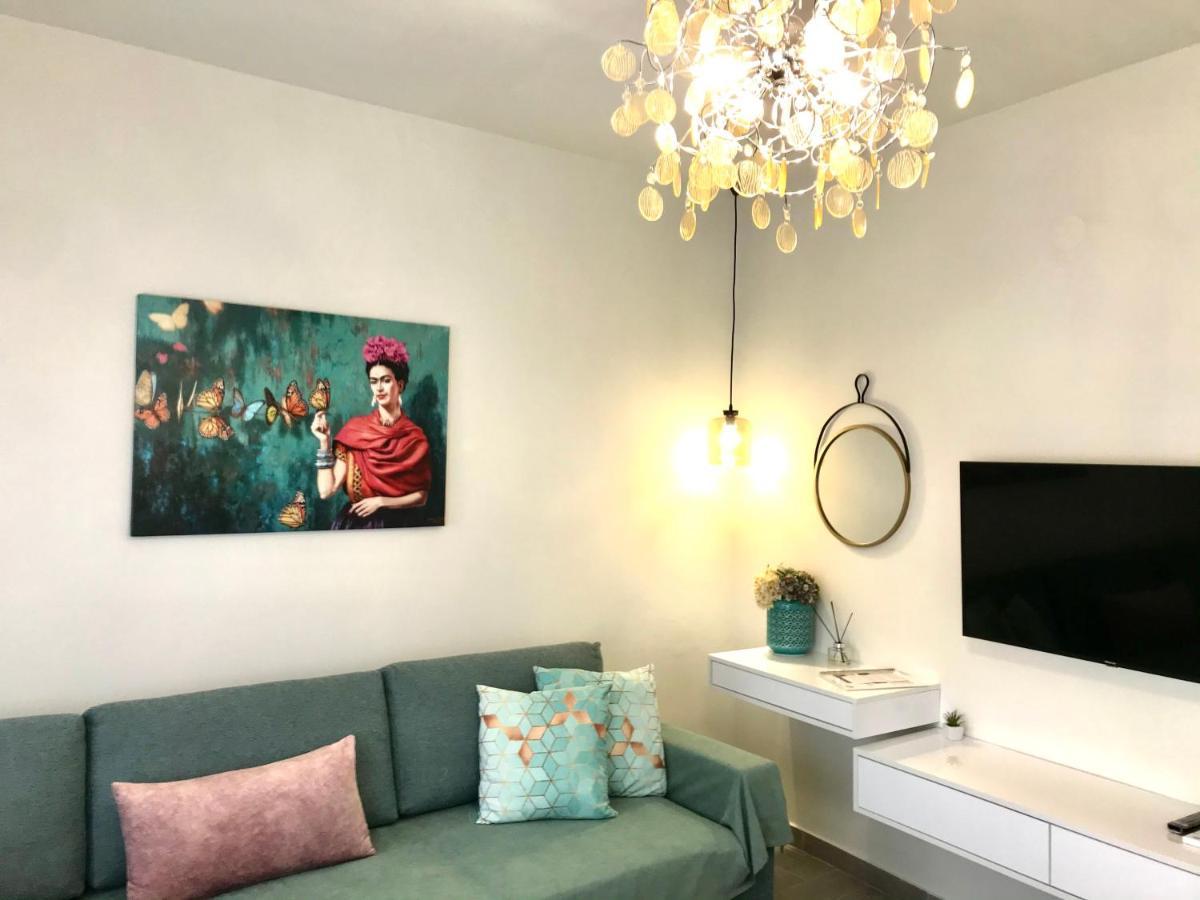 Апартаменты Under The Aqueduct Boutique House Кавала Экстерьер фото