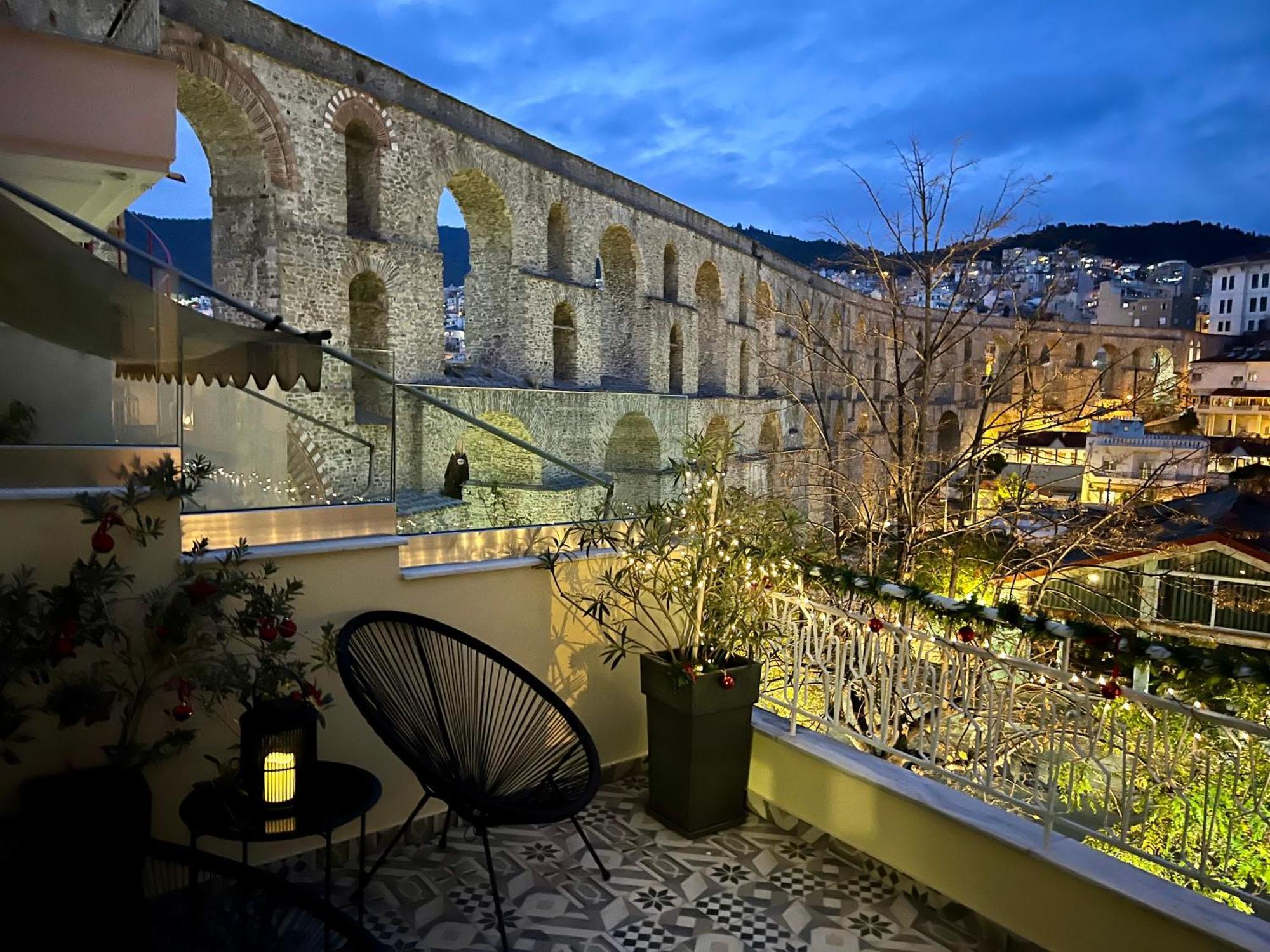 Апартаменты Under The Aqueduct Boutique House Кавала Экстерьер фото