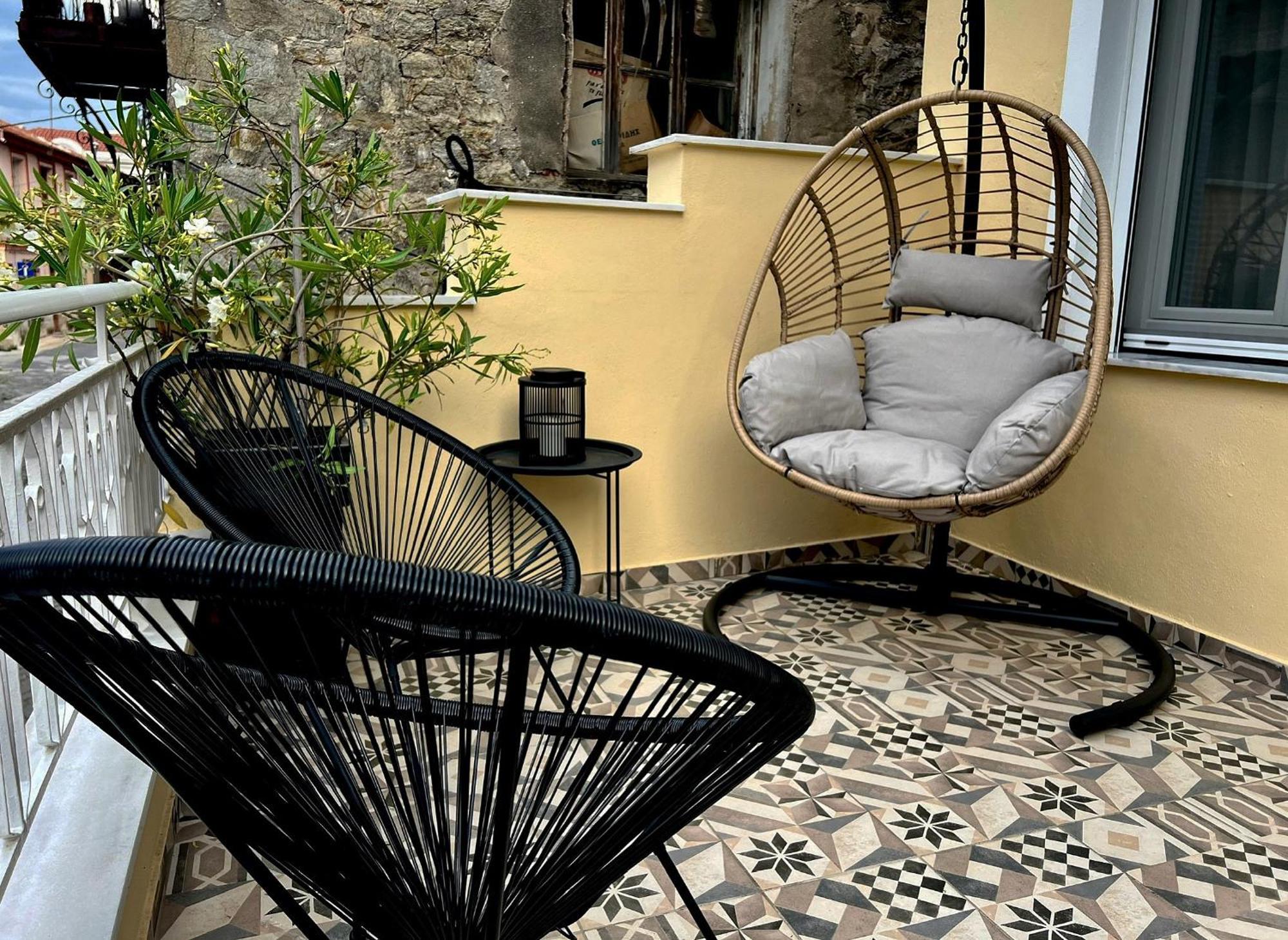 Апартаменты Under The Aqueduct Boutique House Кавала Экстерьер фото